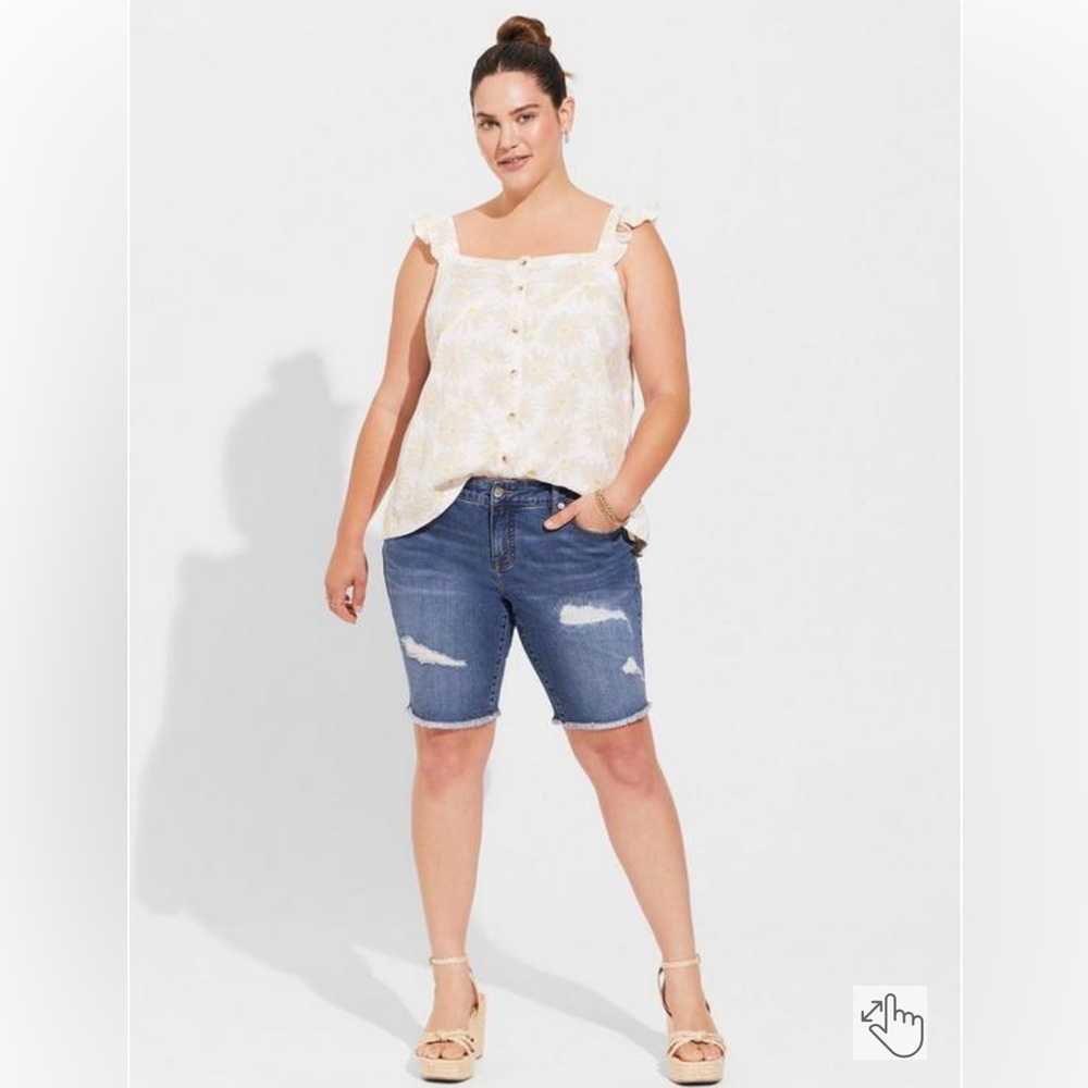 Torrid ruffle button front tank daisy daydream size 4 - Picture 2 of 6